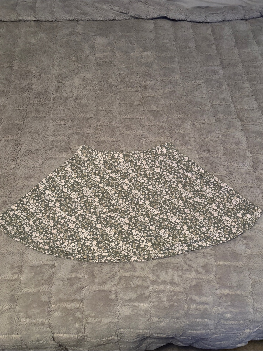Green Floral Circle Skirt with White Daisy Print